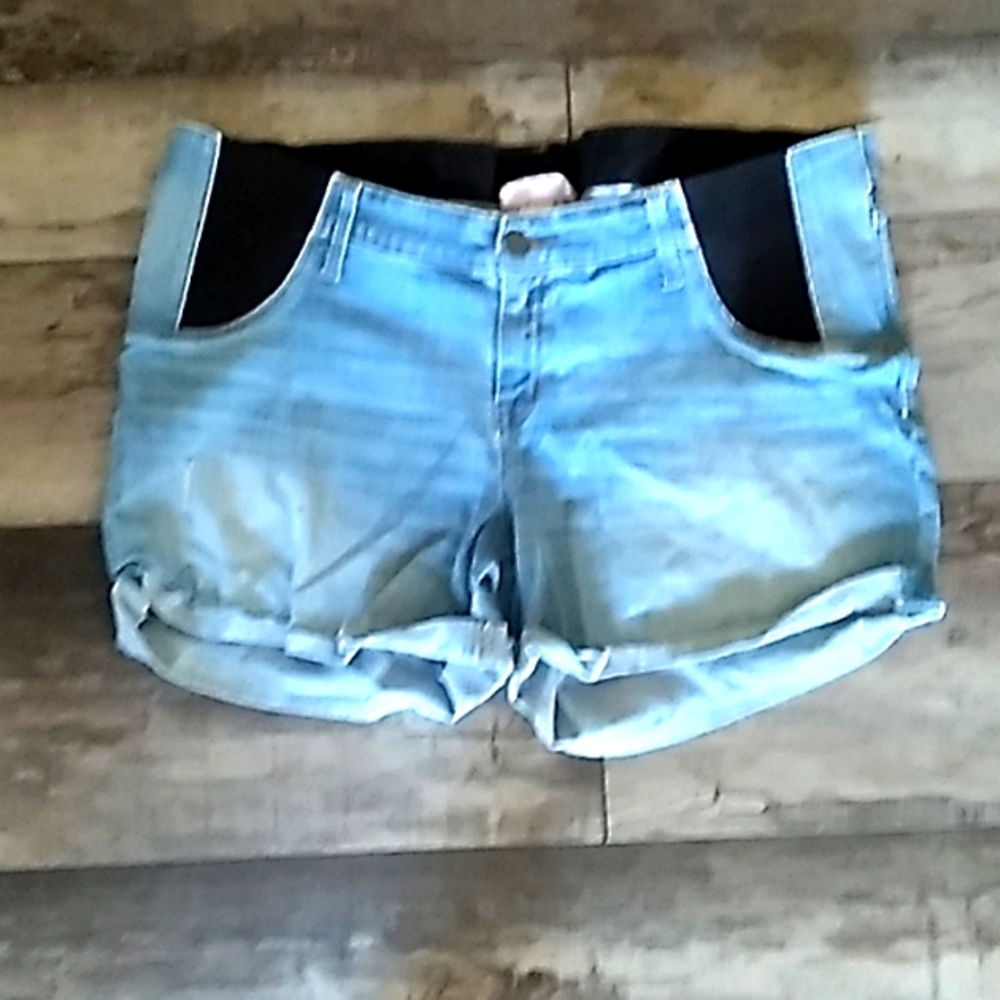 Isabel Maternity shorts 16